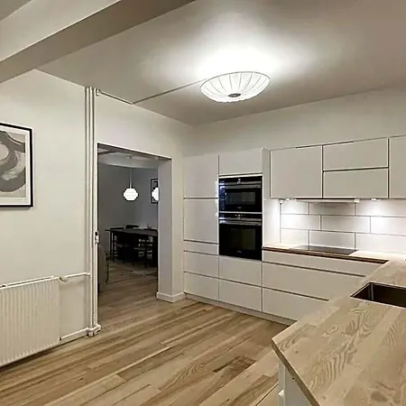 Hotel Family-friendly 3br Retreat